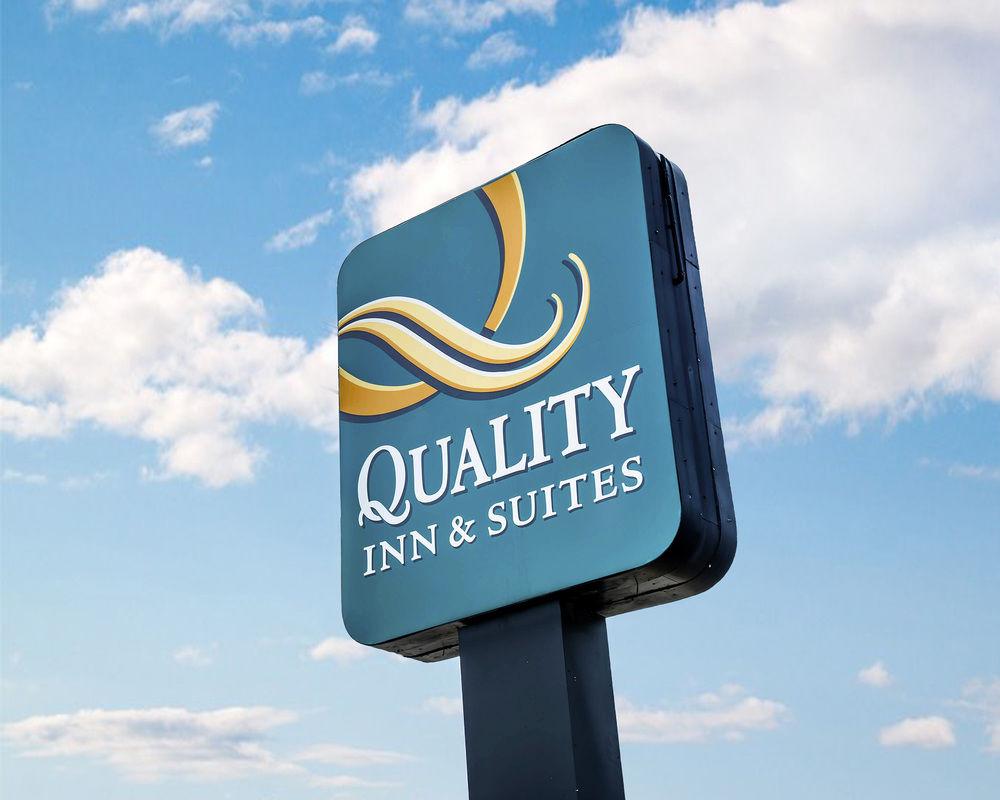 Quality Inn & Suites North Gibsonia Ngoại thất bức ảnh